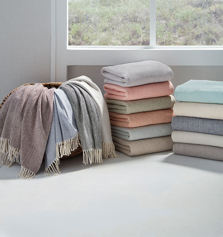 Sferra Celine Throw Moss